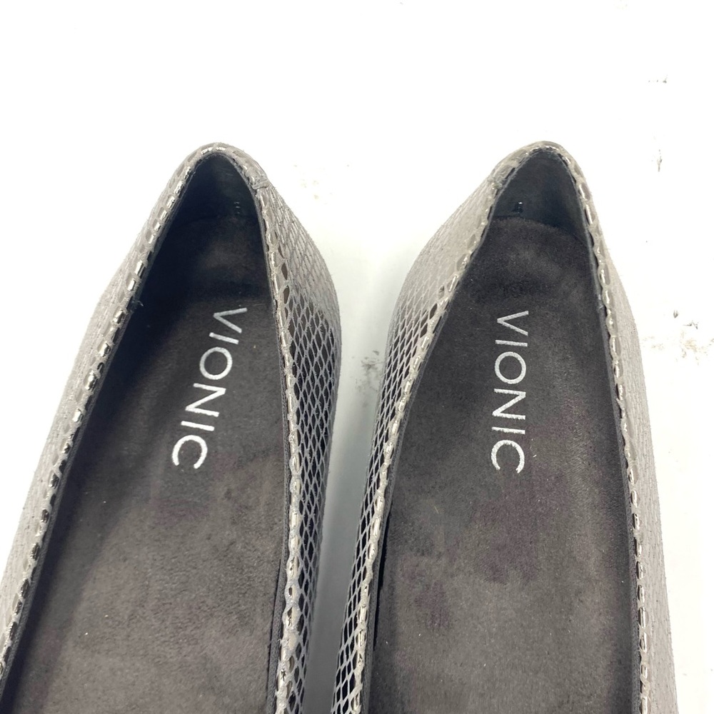 Vionic Flats - Picture 7 of 7